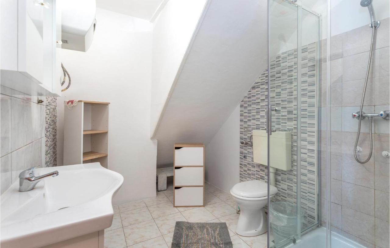 Lovely Apartment In Stara Baska 1 With Kitchen Ngoại thất bức ảnh